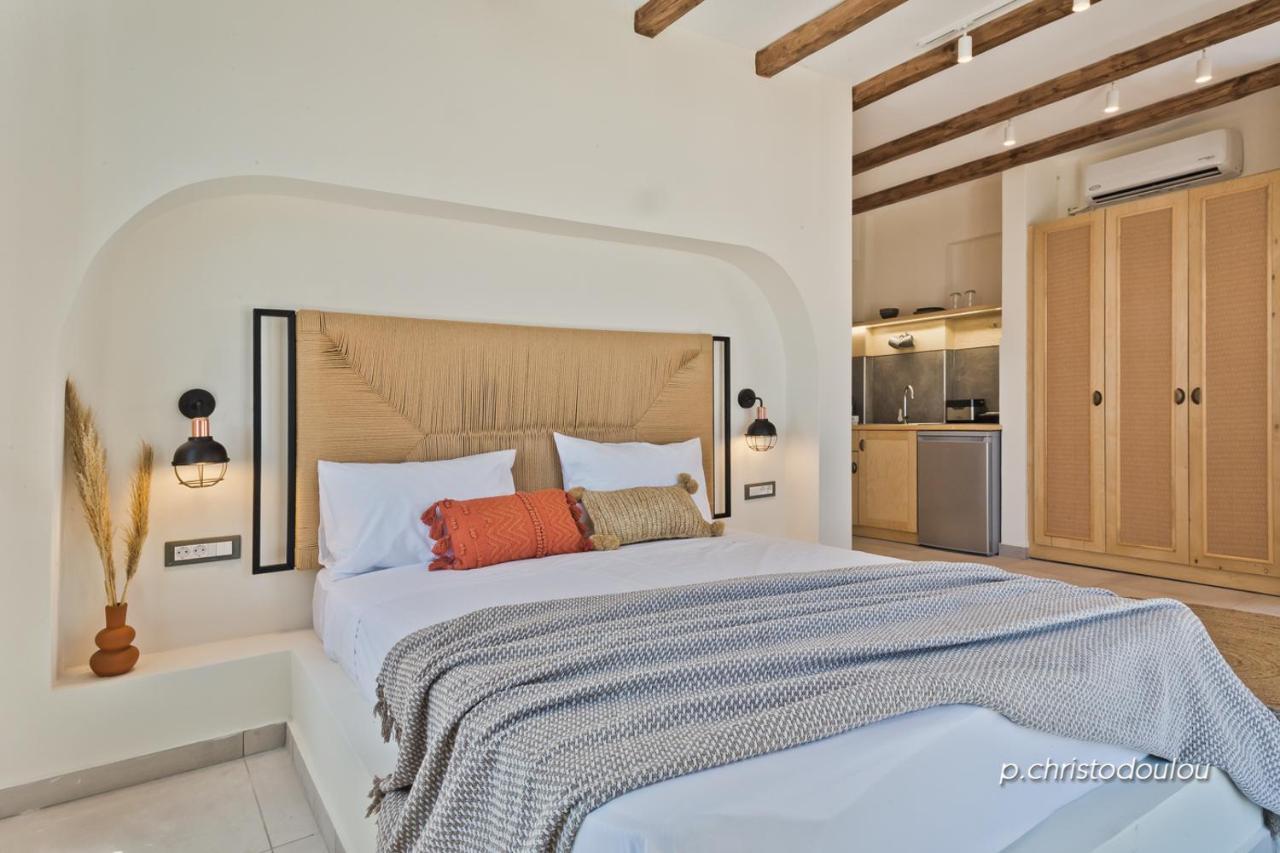 Ypsilos Beach Suites Adults Only Kyra Panagia Esterno foto